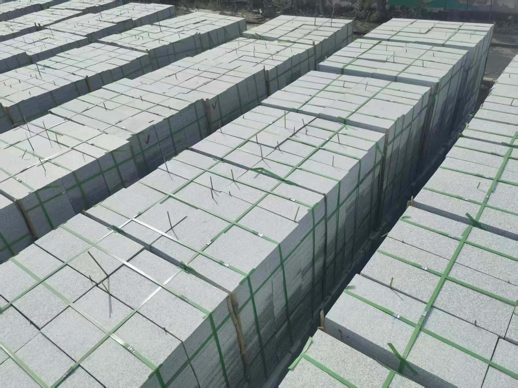 宿州 芝麻白1.8公分火烧300*600地铺，清仓大甩卖