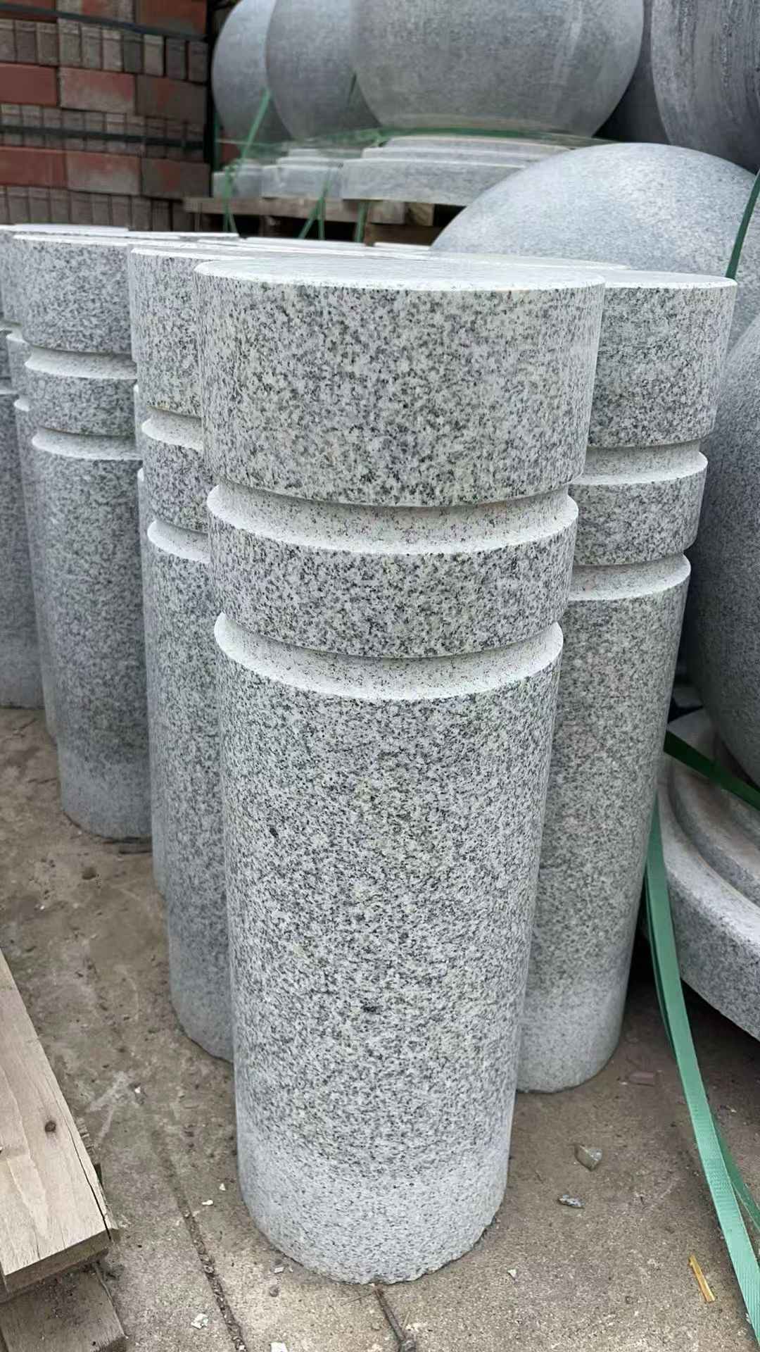 宿州 芝麻白花岗岩挡车柱、隔离柱多少钱