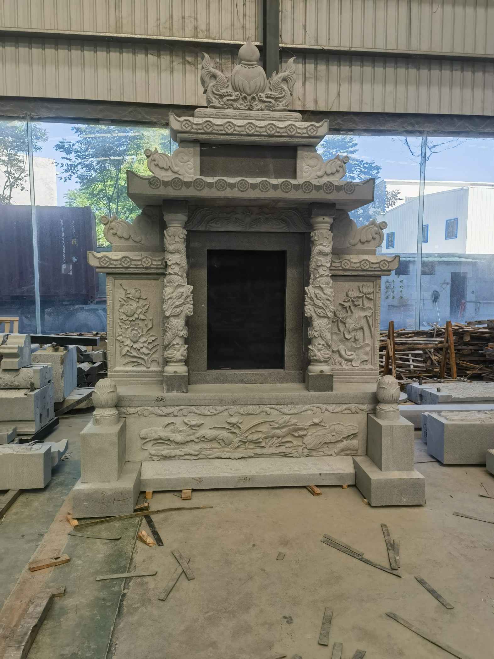 宿州 芝麻灰高档墓碑、土墓，一套也支持定做