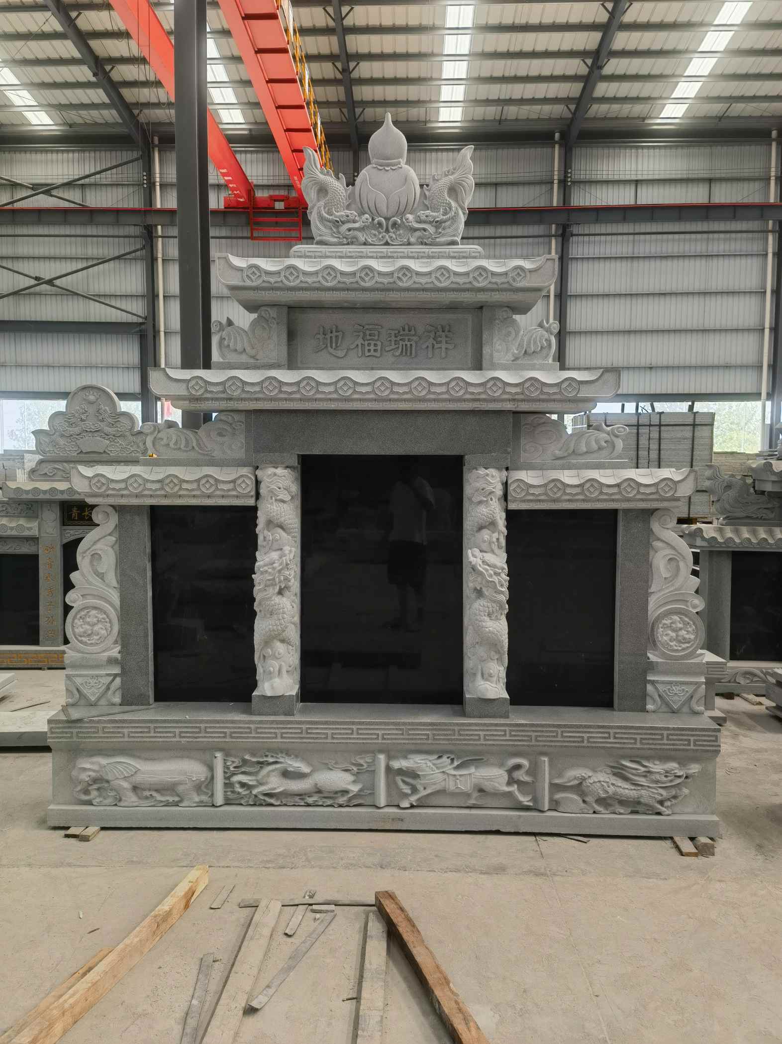 宿州 芝麻灰高档墓碑、土墓，一套也支持定做