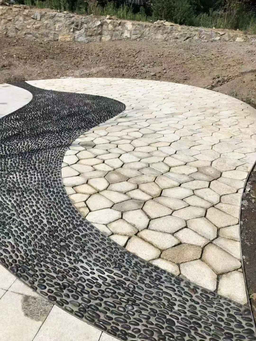 宿州 黄金麻冰裂缝室外铺装效果完美展示