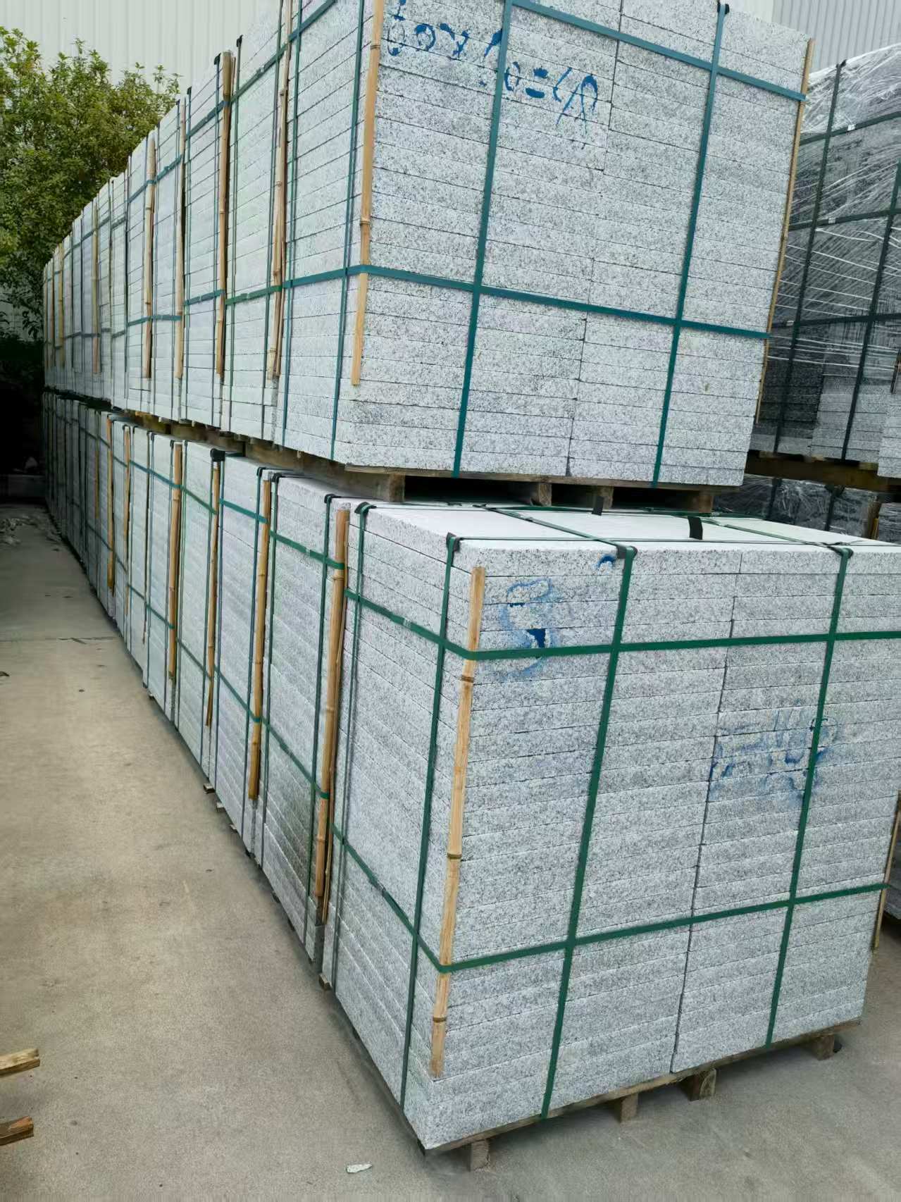 宿州 大花芙蓉白火烧成品，市政园林广场地铺石